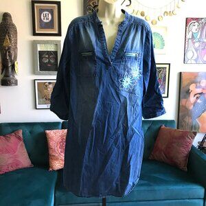 BLEU BAYOU size M Chambray Blue Embroidered Denim Batik Accent Tunic Shirt Dress